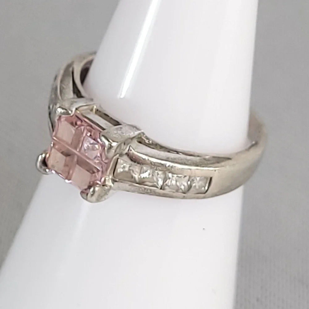 Sterling Silver 925 Pink Princess Cut Glass Ring‎ Size 6 Clear Accents Jewelry